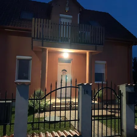 Feher Orchidea Apartmán *