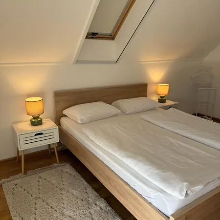 Feher Orchidea * エゲルサローク